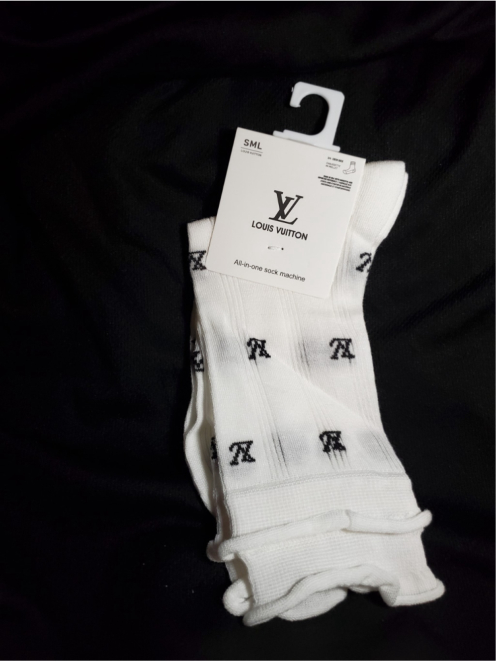 Double ruffle Whimsical White ribbed-knit thin long (3/4) socks
